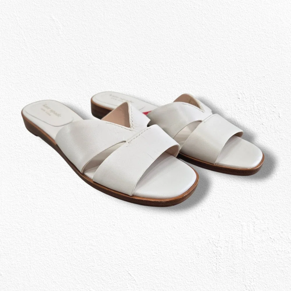 kate spade wide excellent scuffing